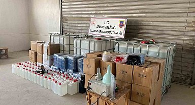 İzmir'de 1,5 milyon lira değerinde kaçak etil alkol ele geçirildi