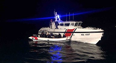 İzmir'de 24 saatte 99 göçmen, 3 kaçakçı yakalandı