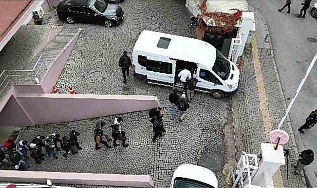 İzmir'de DEAŞ operasyonu: 40 gözaltı