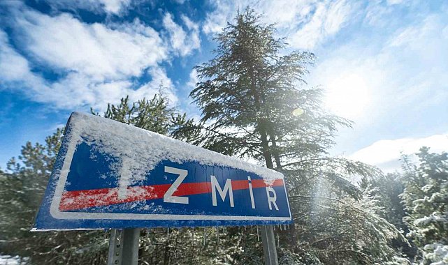 İzmir'in yüksek kesimlerinde karla mücadele