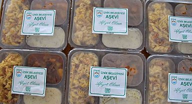 İznik Belediyesi'nden 365 gün sıcak yemek desteği