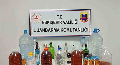 Jandarma satışa hazırlanan 78 litre kaçak alkolü içki ele geçirdi, 1 kişi yakalandı