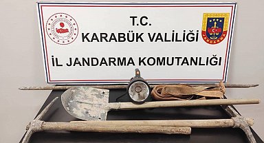 Kaçak kazı yapan 5 kişi yakalandı