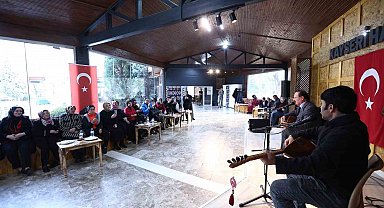 Kadın muhtarlar, seçme ve seçilme hakkını müzik ziyafeti ile kutladı