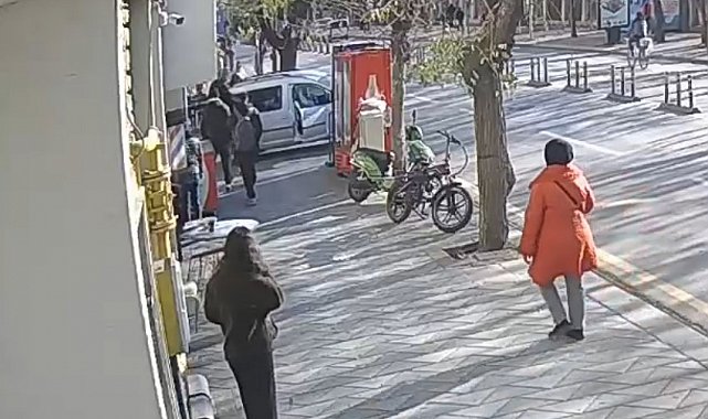 Kadınlar arasında çıkan kavga kameraya yansıdı
