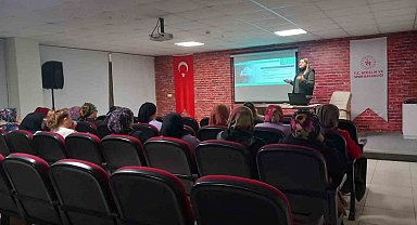 Kadınlara en iyi narkotik polisi anne eğitimi verildi