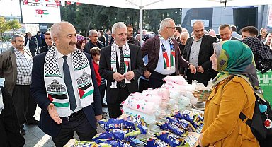 Kadınların el emeği ürünleri Filistinliler için satışa sunuldu