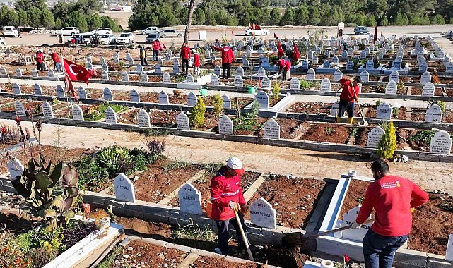 Kahramanmaraş'ta mezarlıklarda düzenleme