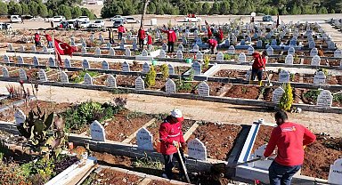 Kahramanmaraş'ta mezarlıklarda düzenleme
