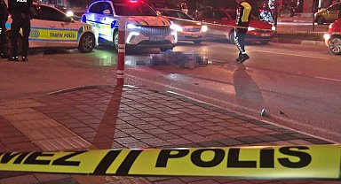Kamyon ile çarpışan motosikletin 17 yaşındaki sürücüsü hayatını kaybetti