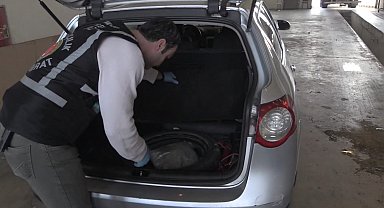 Kapıkule'de uyuşturucuya geçit yok: 22 kilo 662 gram esrar ele geçirildi