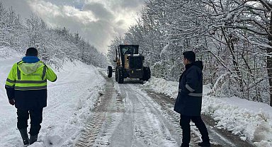 Kar altında sürpriz denetim: Vatandaş Kaymakamı karşısında buldu
