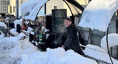 Kar yağışı durdu, esnafın mücadelesi başladı