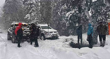 Karabük'te yaylada mahsur kalan 7 kişi kurtarıldı