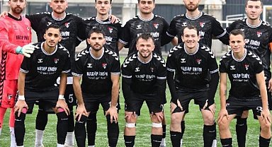 Karaköyspor 5'te 5 yapıp namağlup liderliğini sürdürdü