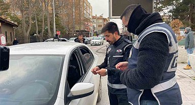 Karaman polisi yılbaşı öncesi denetimlerini arttırdı