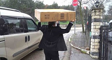 Karlı havada yürekleri ısıtan yardım