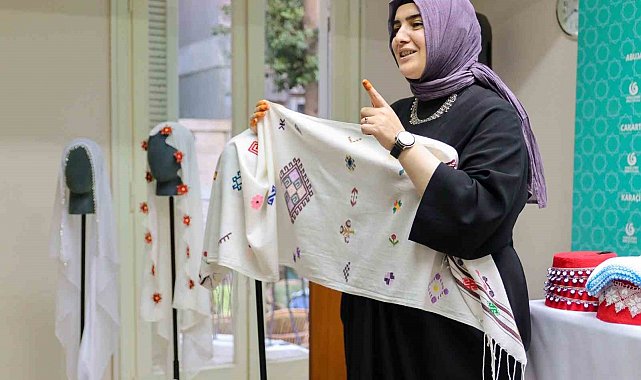 Karnavas Bezi Kahire'de görücüye çıktı