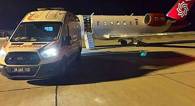 Kars'ta ambulans uçak 44 günlük bebek için havalandı
