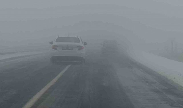 Kars'ta yoğun sis: Uçak seferleri iptal edildi