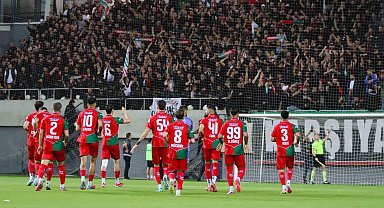 Karşıyaka, Eskişehirspor deplasmanında