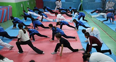 Kartepe'de çocuklara ücretsiz spor eğitimi