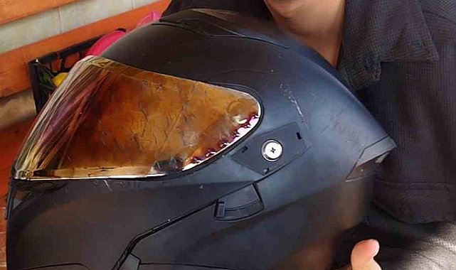 Kaskla yaşama tutunan motosikletli genç: "Polisler doğru söylüyormuş"