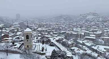 Kastamonu beyaza büründü: Kent merkezinde ortaya kartpostallık görüntüler çıktı