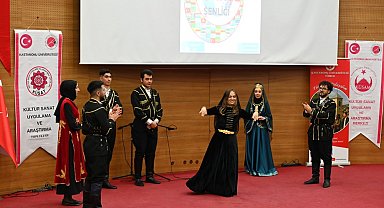 Kastamonu Üniversitesi'nde Türkçe şenliği düzenlendi