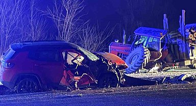 Kastamonu'da cip ile traktör çarpıştı: 3 yaralı