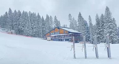 Kastamonu'nun yüksek kesimlerinde kar yağışı etkili oluyor