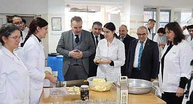 Kaymakam Odabaş meslek lisesindeki üretim alanlarını inceledi