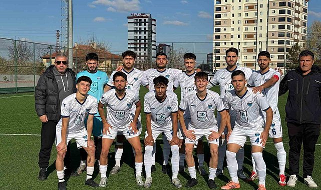 Kayseri Atletikspor zirve yarışında hata yapmadı