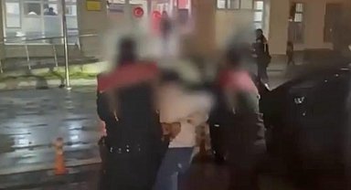 Kayseri'de 3 polis aracına çarparak kaçan suç makinası yakalandı