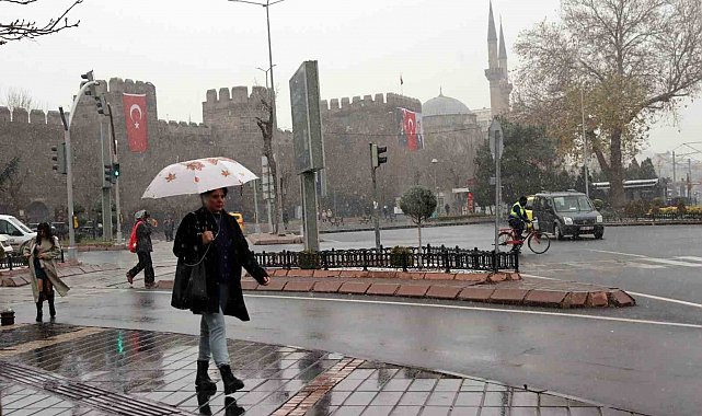 Kayseri'de kar yağışı etkili oldu
