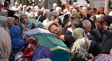 Kaza süsü vererek eşini ve çocuğunu öldüren doktor, cezaevinde intihar etti