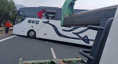 Kazada kapanan E-90 Otoyolu, araçların çekilmesiyle trafiğe açıldı