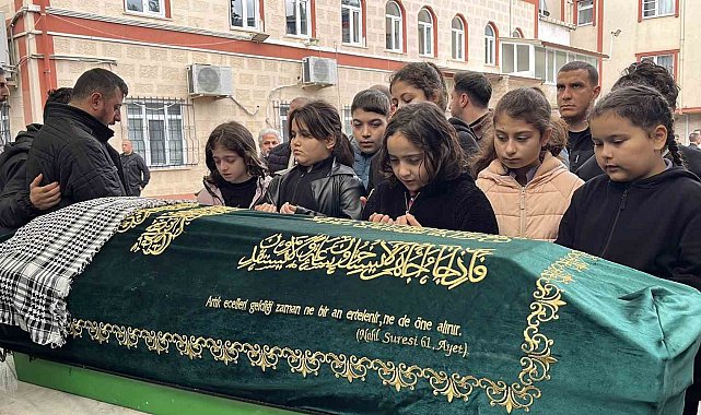 Kazada ölen Miraç İslam, gözyaşlarıyla defnedildi