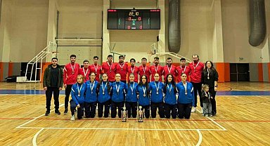 KBÜ voleybol takımlarından bölge şampiyonasına iki ayrı zafer