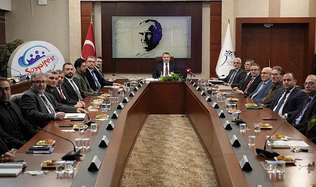 KBÜ'de senato toplantısında üniversitenin yükselen markaları gündeme geldi