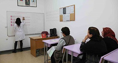 KEÇMEK'te okuma yazma kursları sürüyor