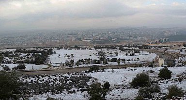 Kilis'in yüksek kesimlerinde kar yağışı etkili oldu