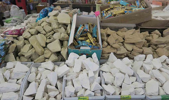 Kırgızistan'da vitamin ve mineral kaynağı olarak tüketilen toprak: Gulboto