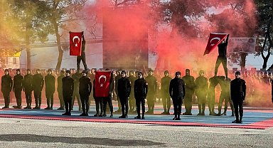 Kırkağaç'ta uzman erbaşların mezuniyet coşkusu