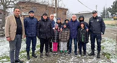 Kırklareli Valisi Turan, Hamdibey köyü sakinleriyle bir araya geldi