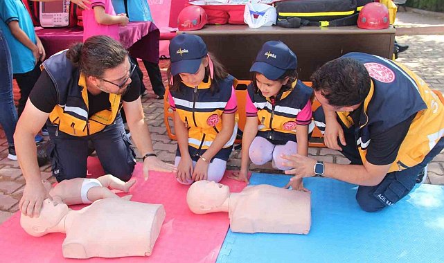 Kırşehir'de 317 sağlık ekibi vatandaşların imdadına yetişiyor