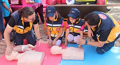 Kırşehir'de 317 sağlık ekibi vatandaşların imdadına yetişiyor