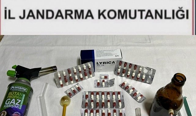 Kırşehir'de jandarma yol kontrolünde uyuşturucu hap ele geçirdi
