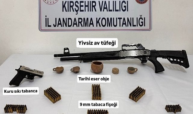 Kırşehir'de kaçakçılık operasyonu: silah, mühimmat ve tarihi eser ele geçirildi