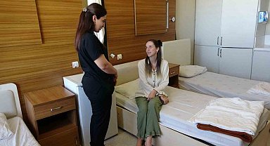 Kışın kapanan yollara karşı Van'da "Anne Oteli" hizmeti